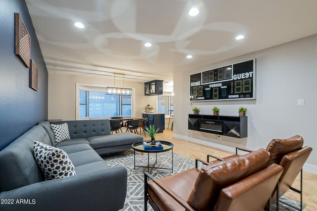 4026 S HOLBROOK Lane, Tempe, AZ 85282