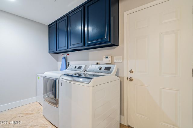 4026 S HOLBROOK Lane, Tempe, AZ 85282