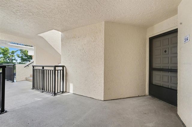 5541 PUERTA DEL SOL BOULEVARD S 314, St Petersburg, FL 33715