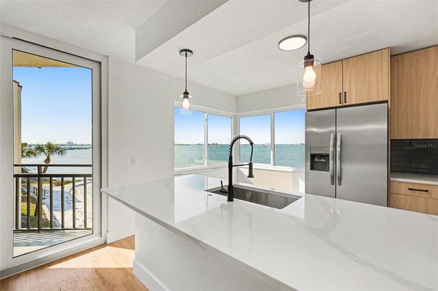 5541 PUERTA DEL SOL BOULEVARD S 314, St Petersburg, FL 33715