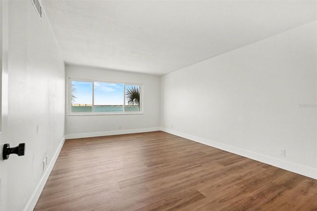 5541 PUERTA DEL SOL BOULEVARD S 314, St Petersburg, FL 33715