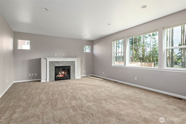 2722 SW Fairway Point Drive, Oak Harbor, WA 98277