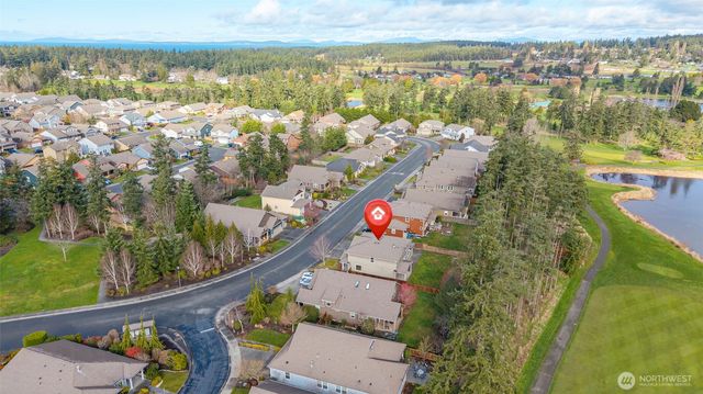 2722 SW Fairway Point Drive, Oak Harbor, WA 98277