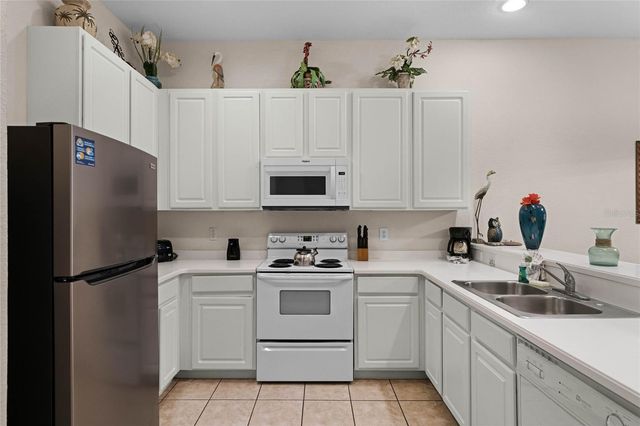 312 LUCAYA LOOP, Davenport, FL 33897