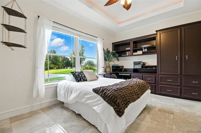 66 Lake Estates Drive, Montgomery, TX 77356