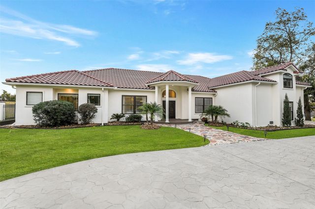 66 Lake Estates Drive, Montgomery, TX 77356