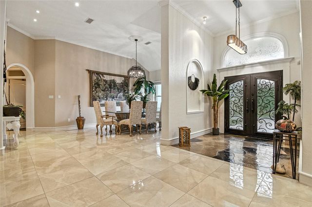 66 Lake Estates Drive, Montgomery, TX 77356