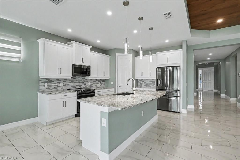 355 Spring Hill Lake LOOP, CAPE CORAL, FL 33993 — photo 3