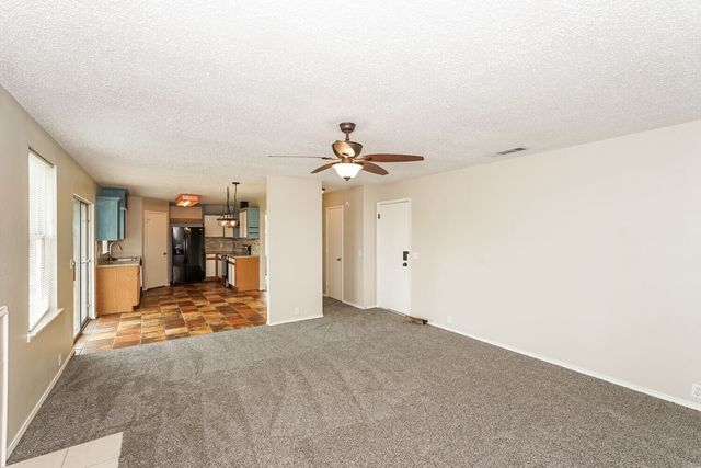 407 Harvard Drive, Glenn Heights, TX 75154