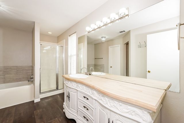 407 Harvard Drive, Glenn Heights, TX 75154