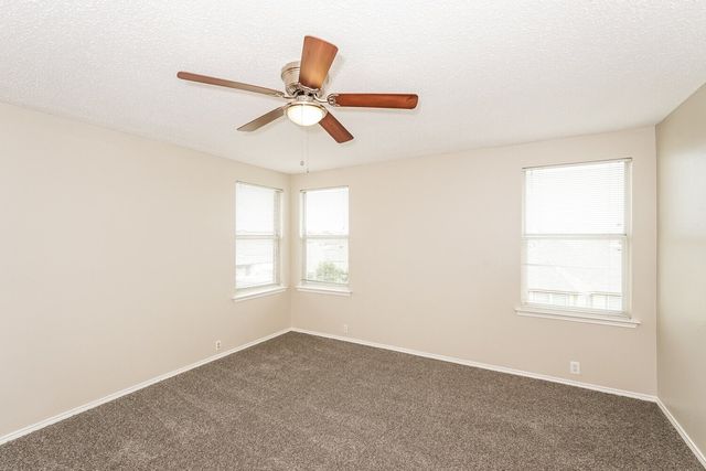 407 Harvard Drive, Glenn Heights, TX 75154