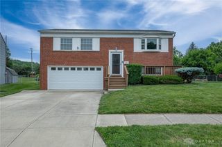 321 Ellenwood Drive, West Carrollton, OH 45449