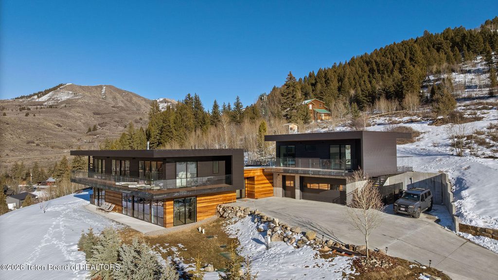 11330 HOBACK JUNCTION SOUTH Road, Jackson, WY 83001 photo 3