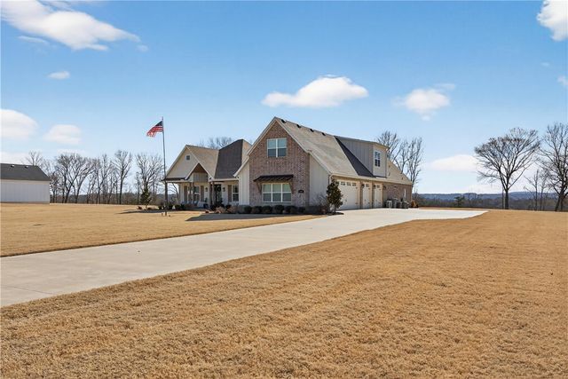 1455 River Point Road, Fayetteville, AR 72703