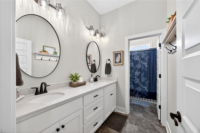 1455 River Point Road, Fayetteville, AR 72703