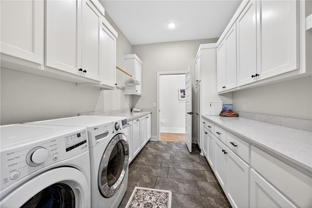 1455 River Point Road, Fayetteville, AR 72703