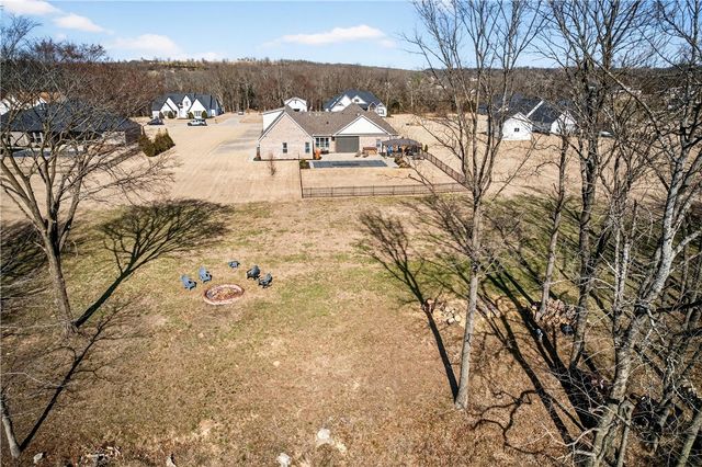 1455 River Point Road, Fayetteville, AR 72703