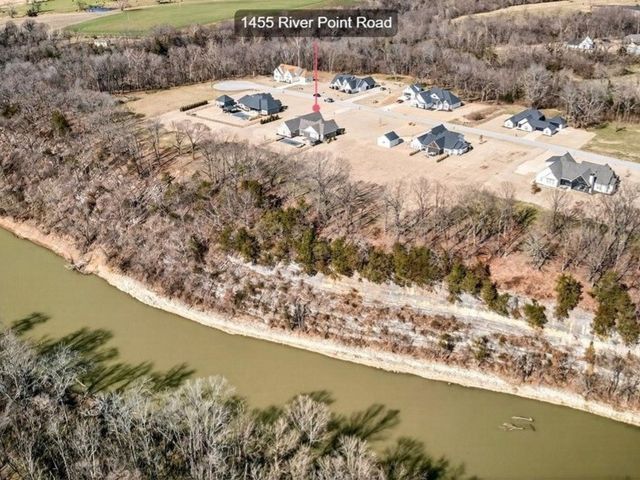 1455 River Point Road, Fayetteville, AR 72703