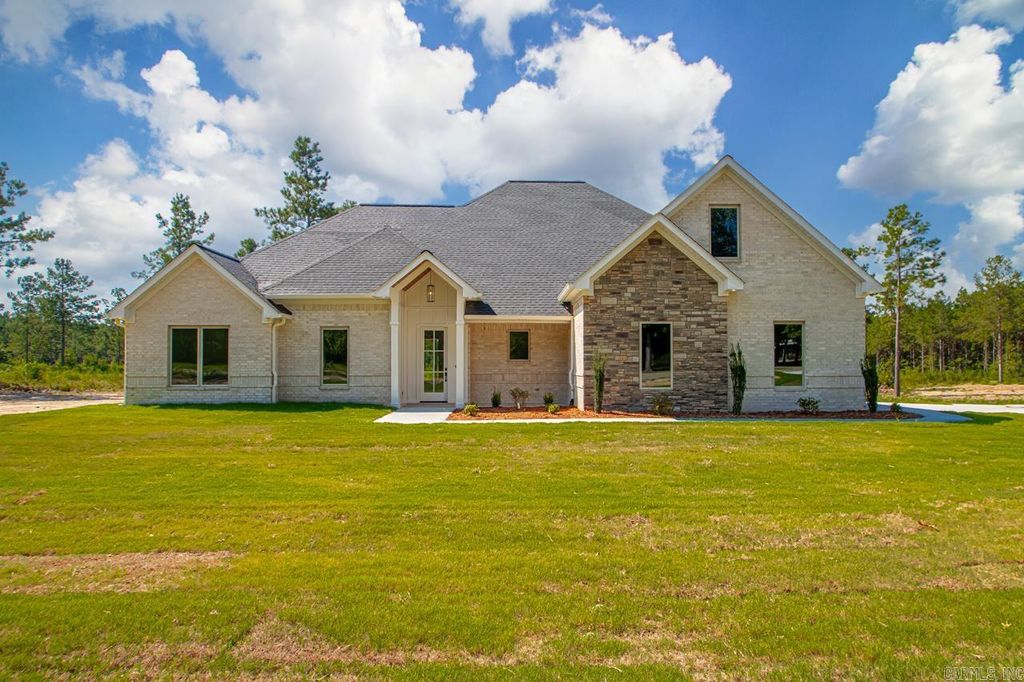 7113 Carl Moren Road, Hensley, AR 72065