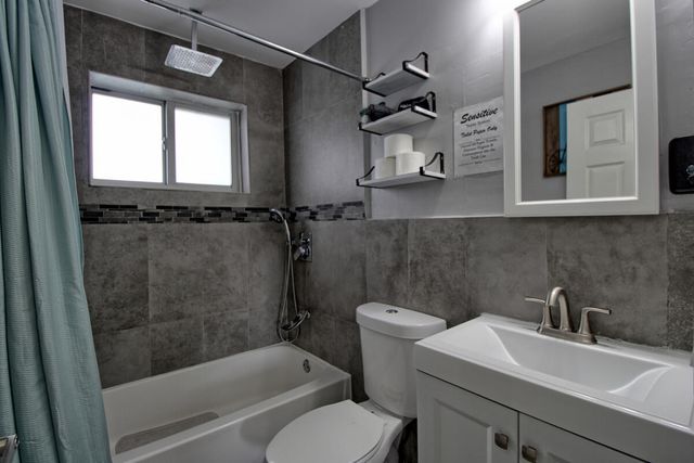 1324 N 24th Avenue, Hollywood, FL 33020