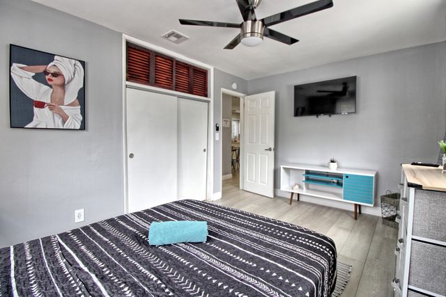 1324 N 24th Avenue, Hollywood, FL 33020