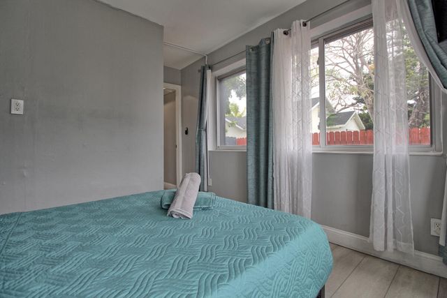 1324 N 24th Avenue, Hollywood, FL 33020