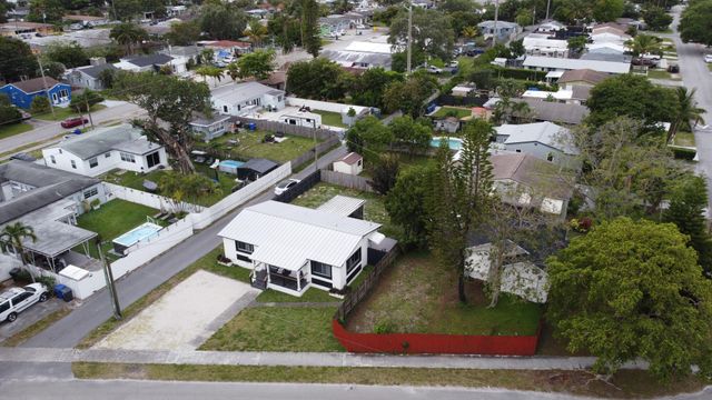 1324 N 24th Avenue, Hollywood, FL 33020