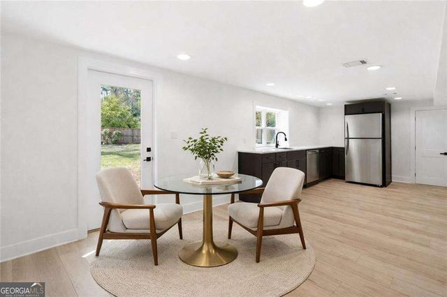 1696 Dunwoody Place NE, Atlanta, GA 30324