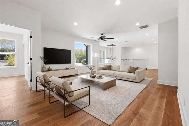 1696 Dunwoody Place NE, Atlanta, GA 30324