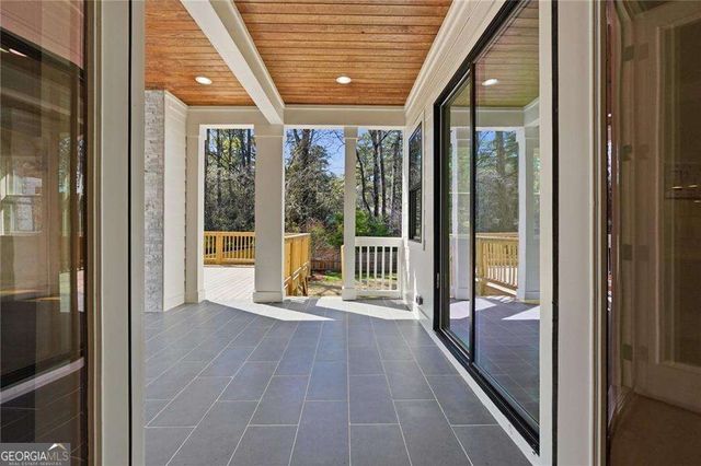 1696 Dunwoody Place NE, Atlanta, GA 30324