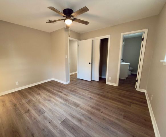 215 Jones Road, Crestview, FL 32536