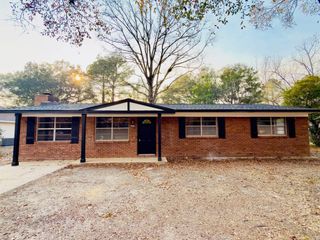 215 Jones Road, Crestview, FL 32536