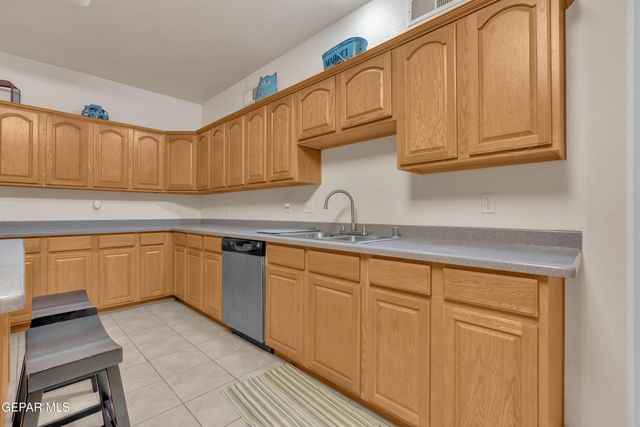 15201 Alameda Avenue, Fabens, TX 79838