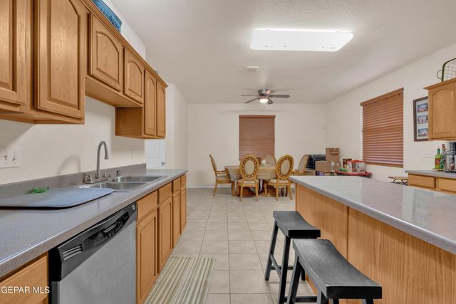 15201 Alameda Avenue, Fabens, TX 79838