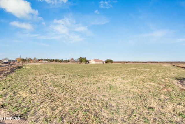 15201 Alameda Avenue, Fabens, TX 79838