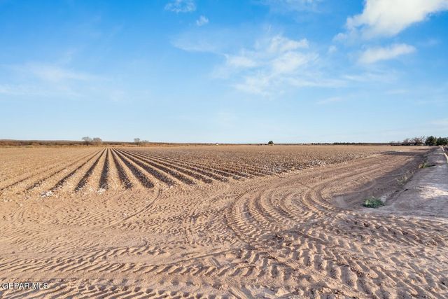 15201 Alameda Avenue, Fabens, TX 79838