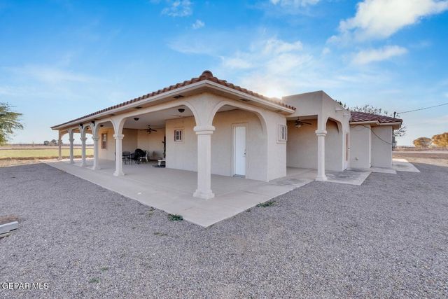 15201 Alameda Avenue, Fabens, TX 79838