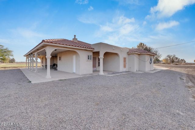 15201 Alameda Avenue, Fabens, TX 79838