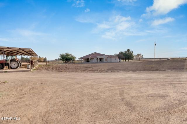 15201 Alameda Avenue, Fabens, TX 79838