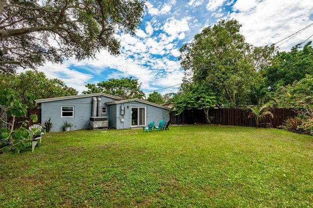 5631 FREEDOM Street, Hollywood, FL 33021