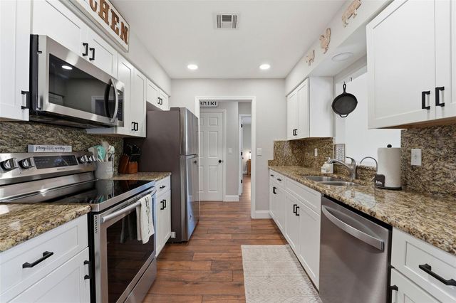 1007 MONTANA AVENUE, Englewood, FL 34223