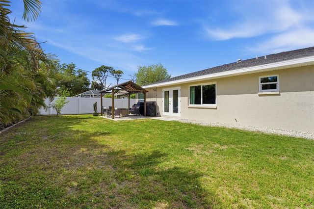 1007 MONTANA AVENUE, Englewood, FL 34223