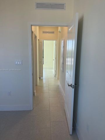 8167 NW 41 Street 407, Doral, FL 33166