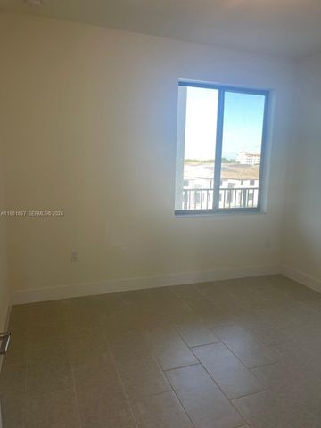 8167 NW 41 Street 407, Doral, FL 33166