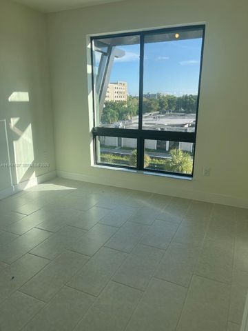 8167 NW 41 Street 407, Doral, FL 33166