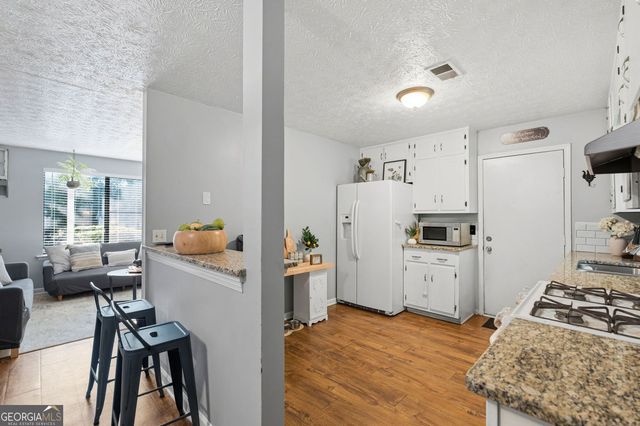 447 Summerville Drive NW, Lawrenceville, GA 30046