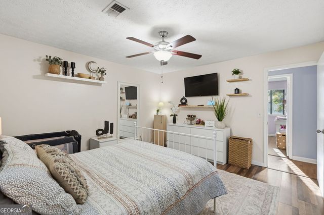 447 Summerville Drive NW, Lawrenceville, GA 30046