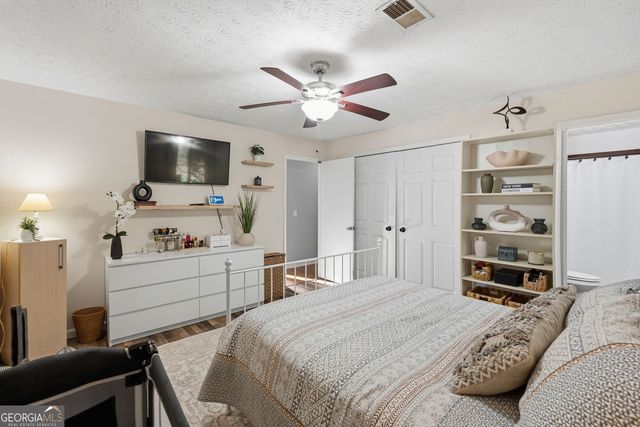 447 Summerville Drive NW, Lawrenceville, GA 30046