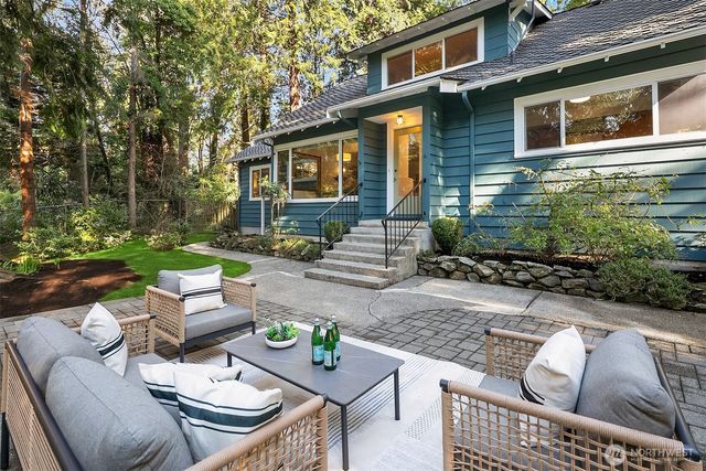 4240 W Cramer Street, Seattle, WA 98199