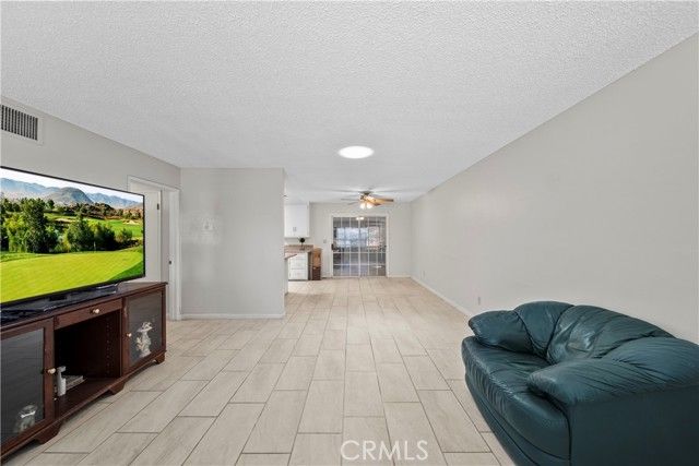 820 S Alessandro Street, Hemet, CA 92543